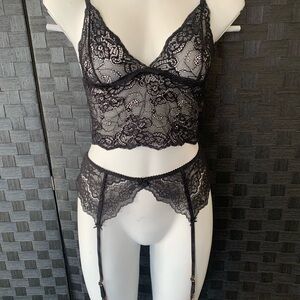 Elegant Black Lace Lingerie Set